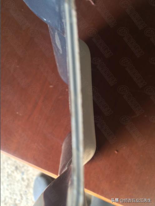 白底樹(shù)脂瓦質(zhì)量好？揭開(kāi)各白底樹(shù)脂瓦的秘密，曝光真相，還原事實(shí)