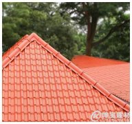 新建房屋頂用樹(shù)脂瓦還是彩鋼瓦，選對(duì)了就能節(jié)約一兩千元